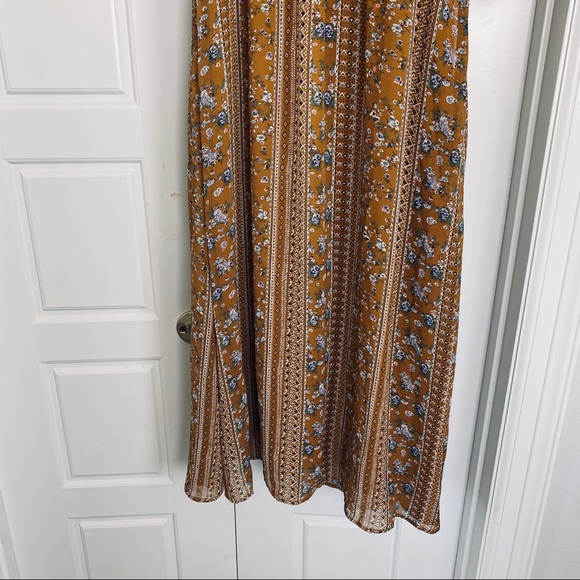 SOLD🖤Roolee maxi dress - Picture 7 of 7